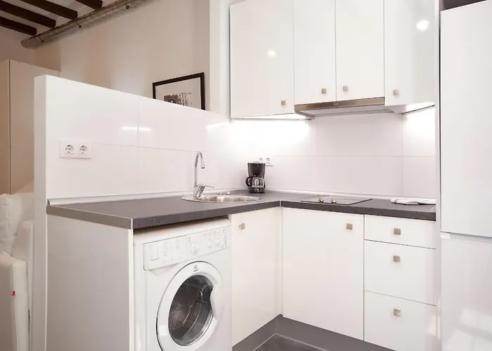 Barnapartments Basic Gracia 公寓