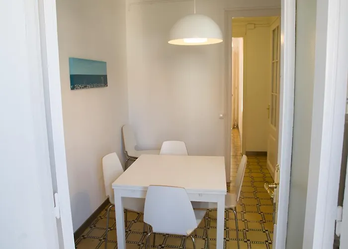 아파트 Barnapartments Basic Gracia *