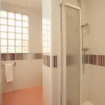 Apartment Barnapartments Basic Gracia