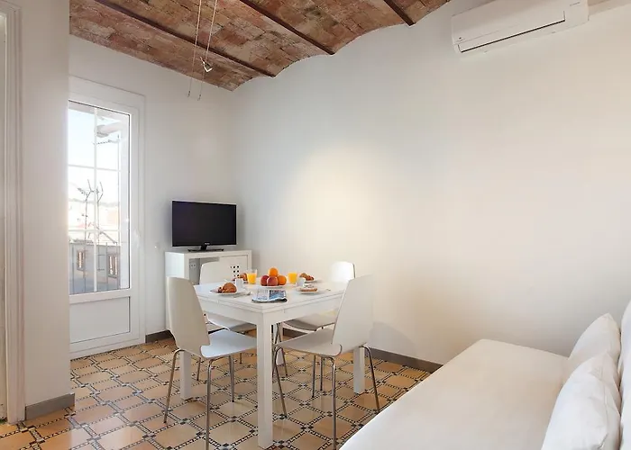 Barnapartments Basic Gracia ברצלונה